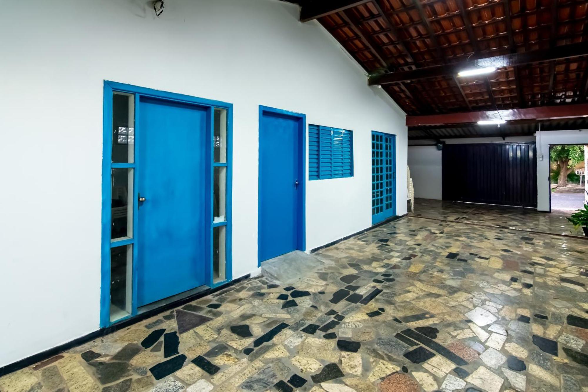 Готель Pousada Roosevelt Quarto 04 - Pousada Central Prox Rodoviaria E Dist Industrial Уберландія Екстер'єр фото